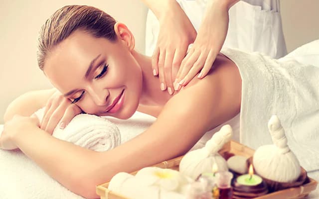 Women Polishing